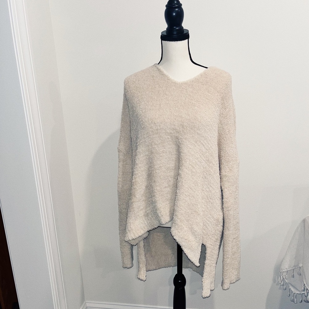 Seven7 FUZZY SWEATSHIRT !